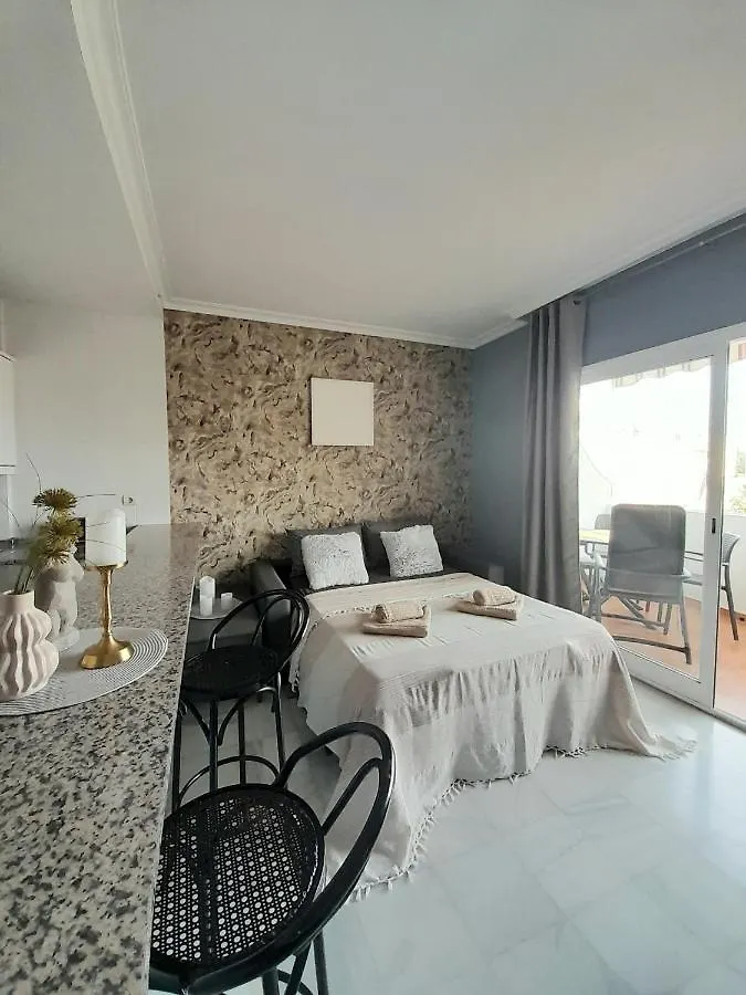 Nice Apartment Near The Beach Fuengirola 0*,
